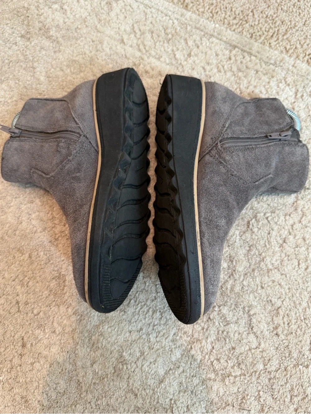 Clarks Sharon Swing Suede Wedge Ankle Booties Gray Size 5.5